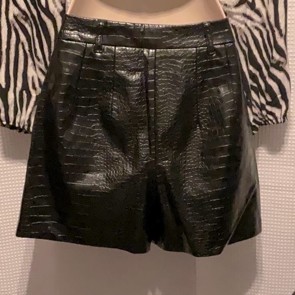 Express croc print leather - Picture 7 of 13